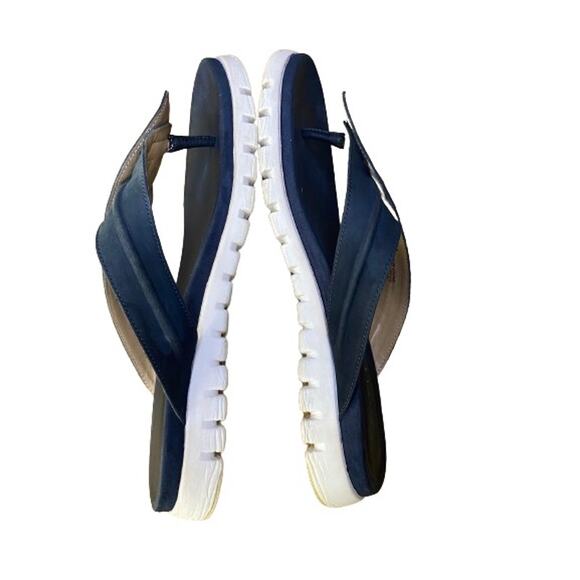 Vaneli Reny Dark‎ Blue Suede Thong Slip-on Open Toe Lugg Sole Sandals Sz 8 - Picture 5 of 7